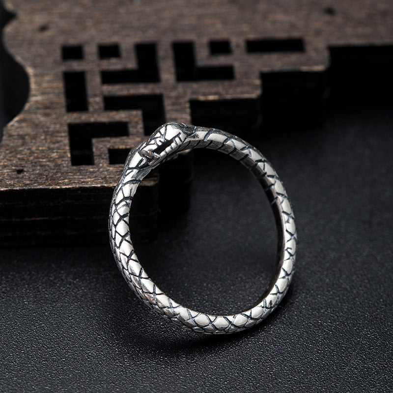 The Ouroboros Scale Ring
