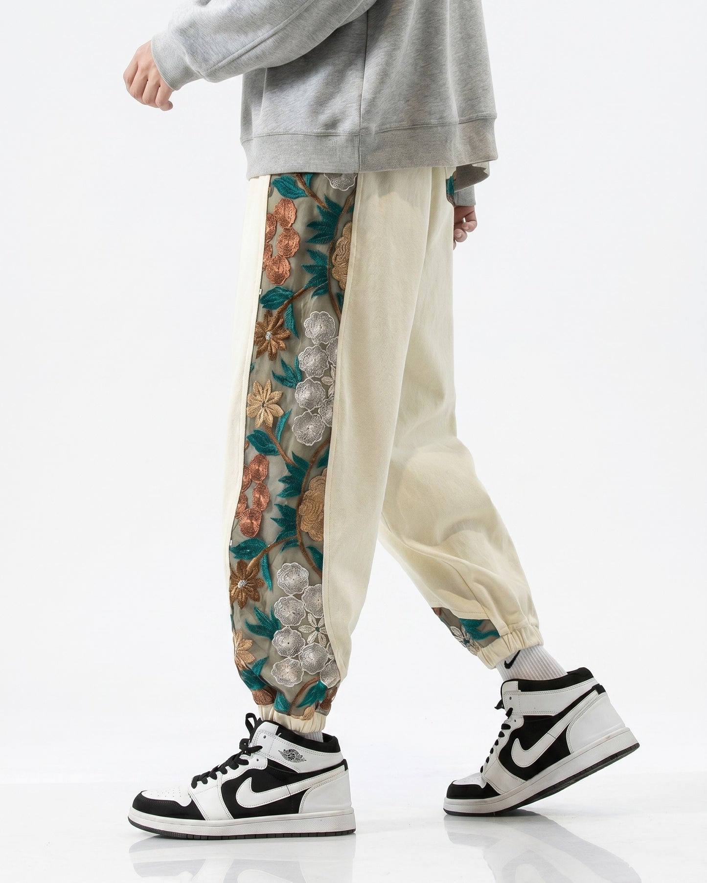 Komorebi Embroidery Joggers